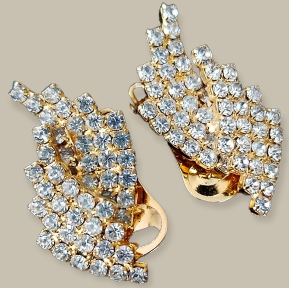 Vintage 1960s Special Occasion Rhinestone Goldtone Clip On Earrings - Picture 1 of 14